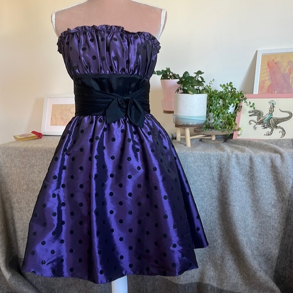 Betsey Johnson Strapless polkadot Partydress, size 8 - Picture 2 of 10